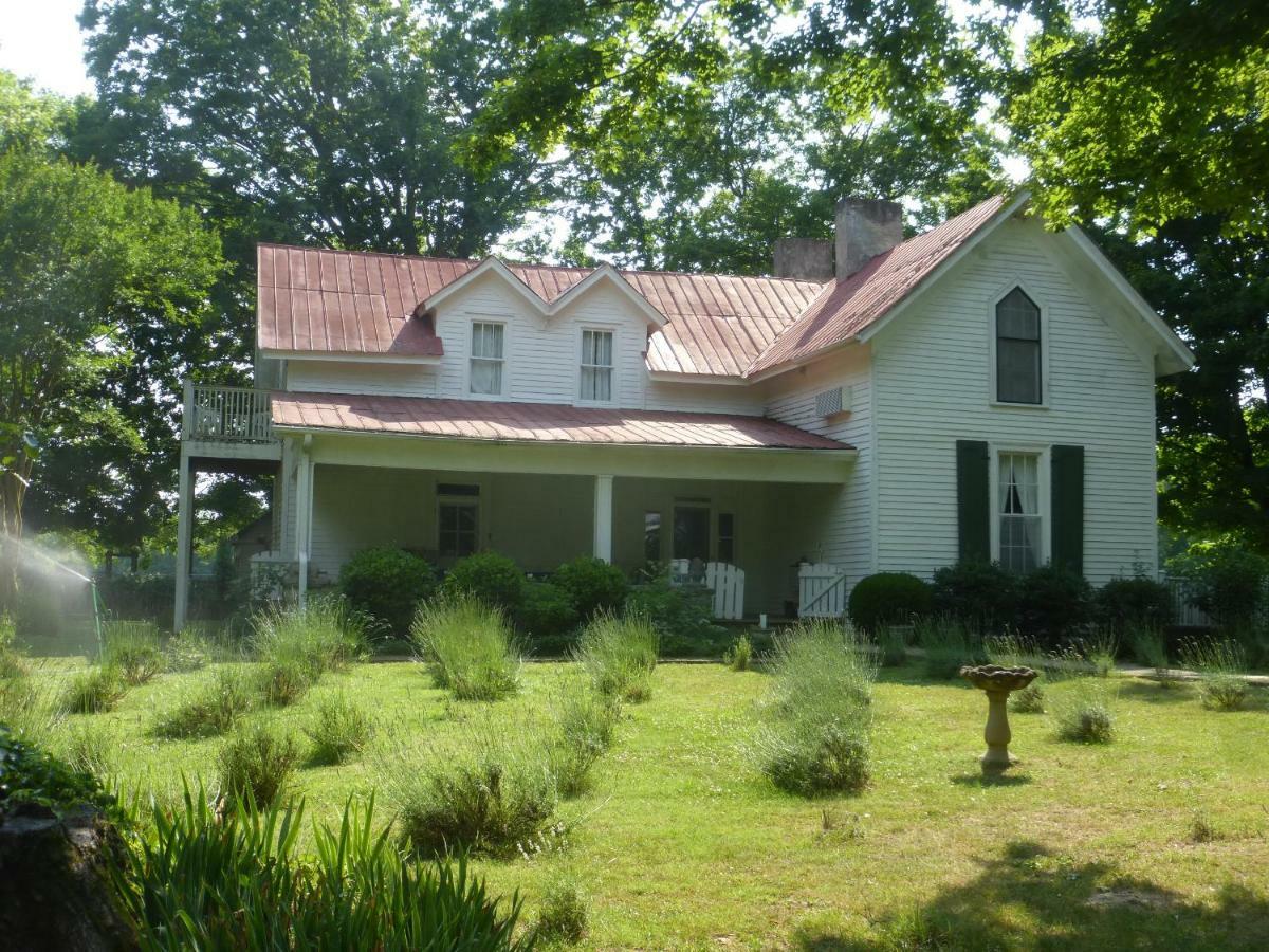 Mulberry Lavender Farm And B&B Экстерьер фото
