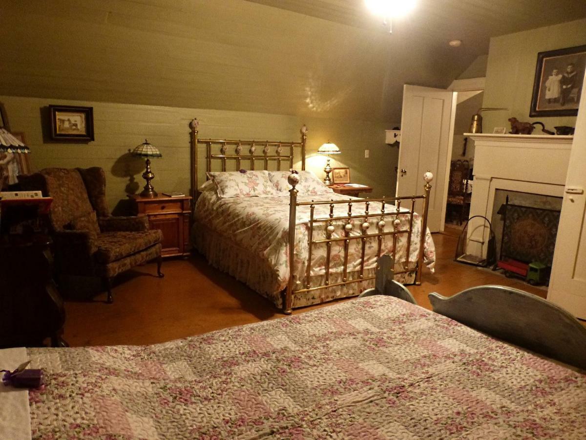 Mulberry Lavender Farm And B&B Экстерьер фото