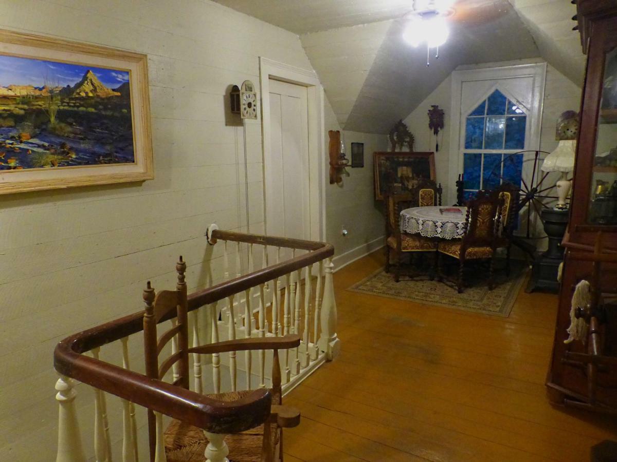 Mulberry Lavender Farm And B&B Экстерьер фото