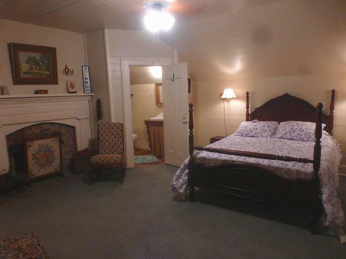 Mulberry Lavender Farm And B&B Экстерьер фото