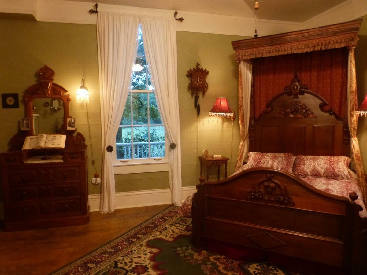 Mulberry Lavender Farm And B&B Экстерьер фото